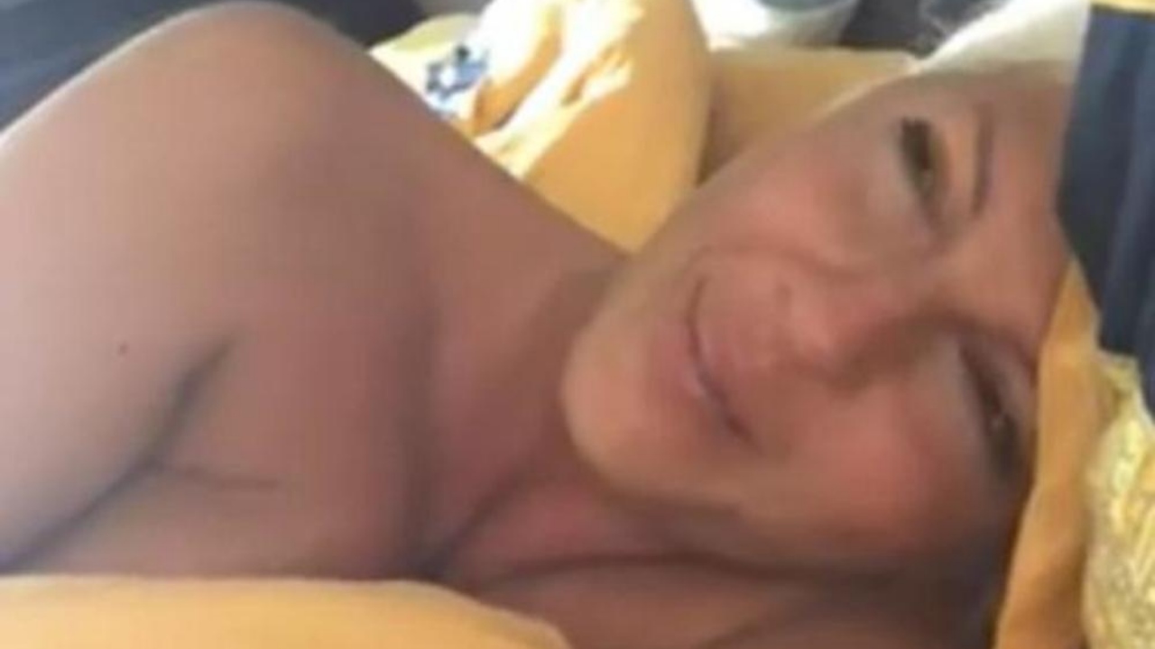 Seks-skandal trese estradu! Karleušine fotke kruže internetom, ali i ove slike! (FOTO) 9 jqxxtyml 169