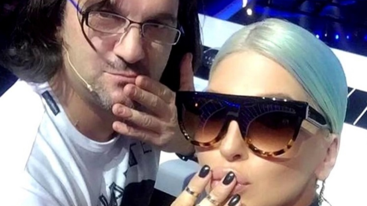 Čuo sam se sa Jelenom, ona je veliki borac! Aca Lukas dao podršku Karleuši! (VIDEO) 8 jt76pw3a 169