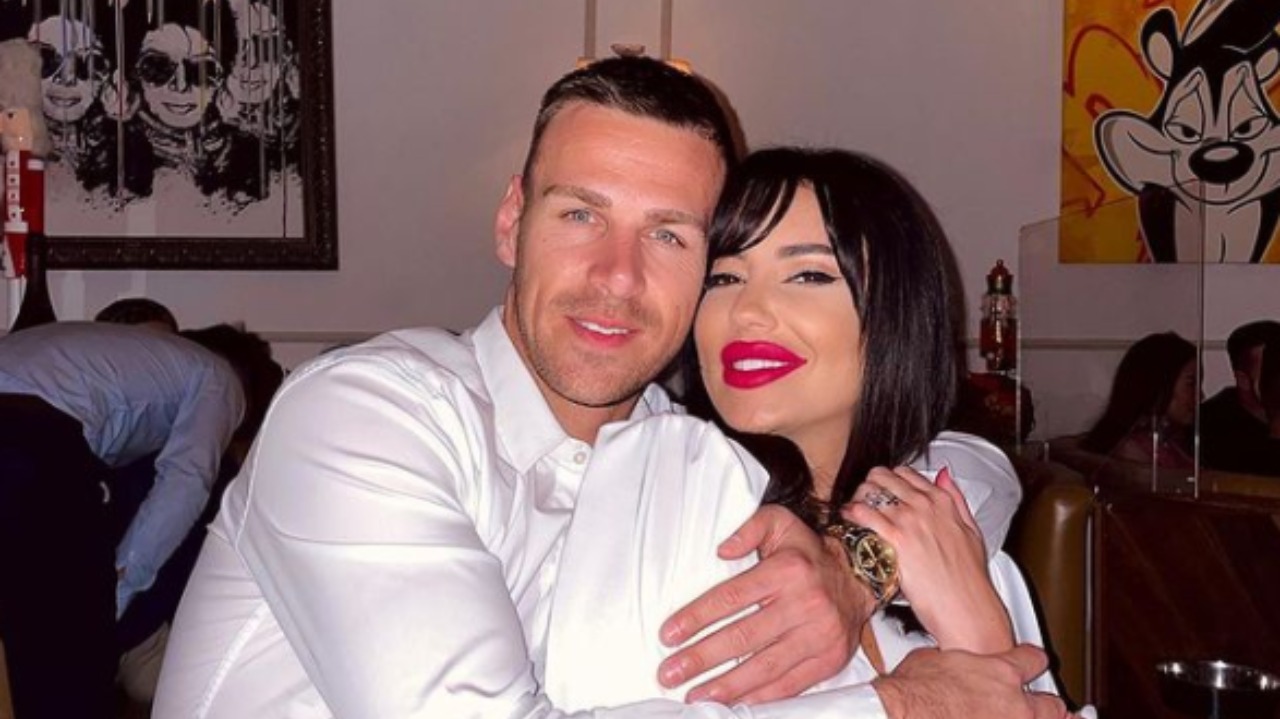 Emotivni susret: Katarina Grujić otkrila kako izgleda brak na daljinu sa poznatim fudbalerom, pa dirljivim snimkom raznežila sve (FOTO) 5 Katarina Grujić