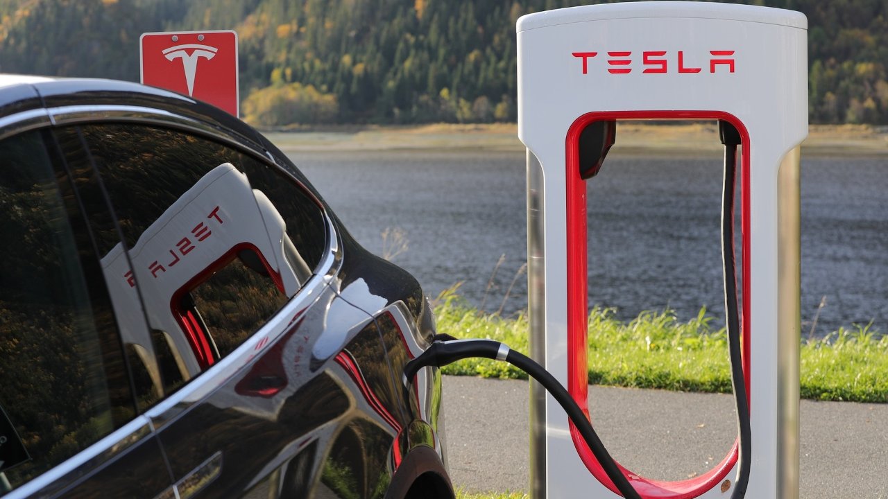 Tesla smanjuje cenu svojih S i X modela automobila 1 lff9kqp9 169