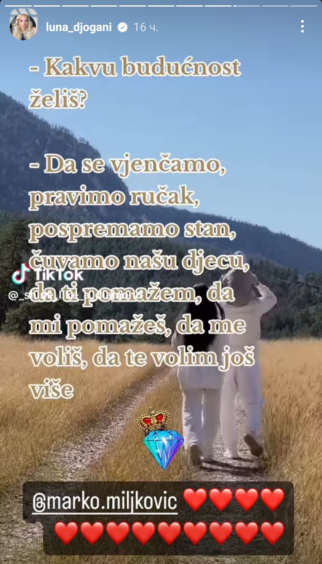 VRATILA SE NA STARO: Luna Đogani sve iznenadila promenom, okrenula novi list nakon porođaja (FOTO) 4 Luna Đogani