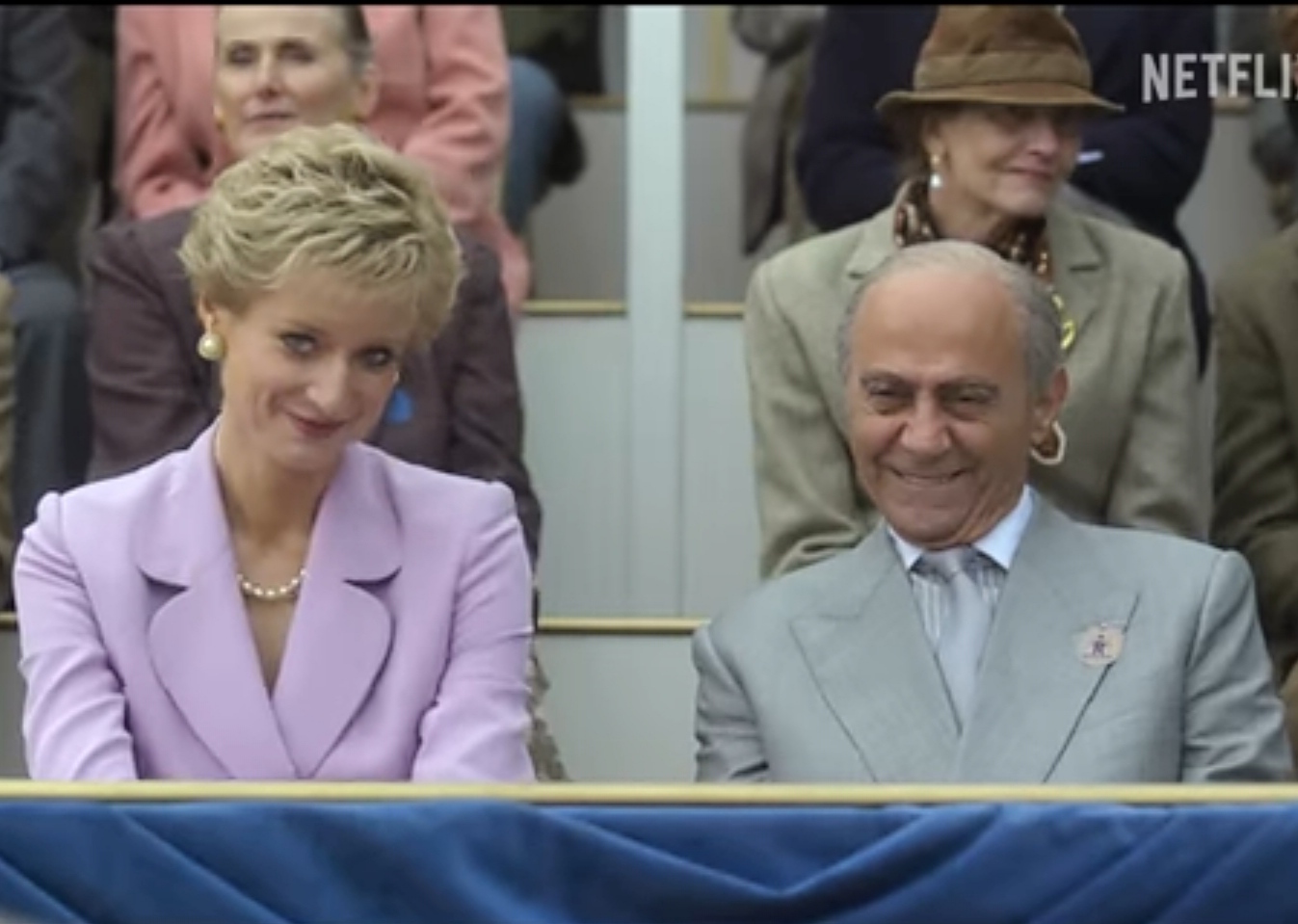 BESAN ZBOG NOVE SEZONE SERIJE "THE CROWN": Princ Vilijam ZGROŽEN načinom na koji se prikazuje lik njegove majke! 2 The Crown