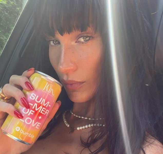 BELA HADID IMA NOVOG DEČKA: Par uhvaćen tokom šetnje, a evo KO je muškarac koji je osvojio srce slavne manekenke (VIDEO) 1 Foto:Printscreen/Instagram:bellahadid