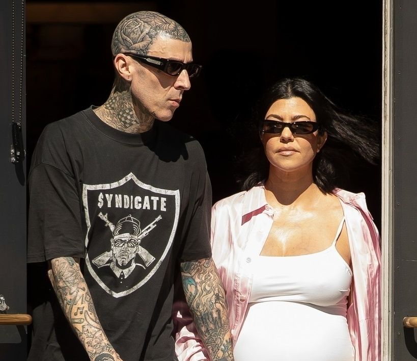KORTNI I TRAVIS ODLUKOM ŠOKIRALI SVE: Njihovog sina moći će da upoznaju samo ODABRANI i za to postoji samo jedan način! 2 kortni kardašijan trevis barker