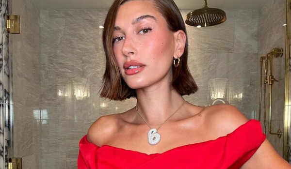 Hejli biber makeup influenser