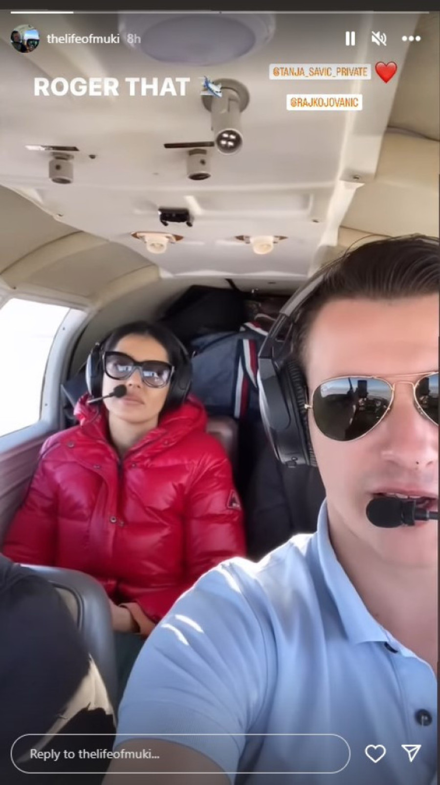TANJU SAVIĆ DEČKO PROVOZAO AVIONOM: Par pokazao kako provodi slobodno vreme 2 Tanja Savić