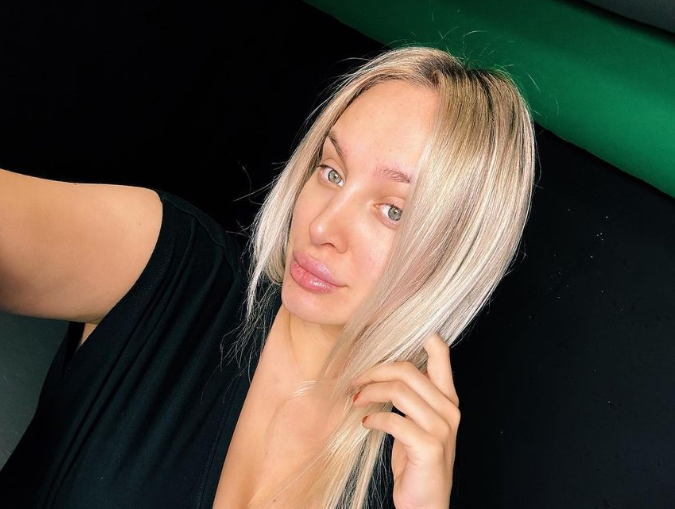 "IZGLEDAM MLAĐE": Luna Đogani se pohvalila promenom, fanovi oduševljeni njenim izgledom (FOTO) 1 luna đogani