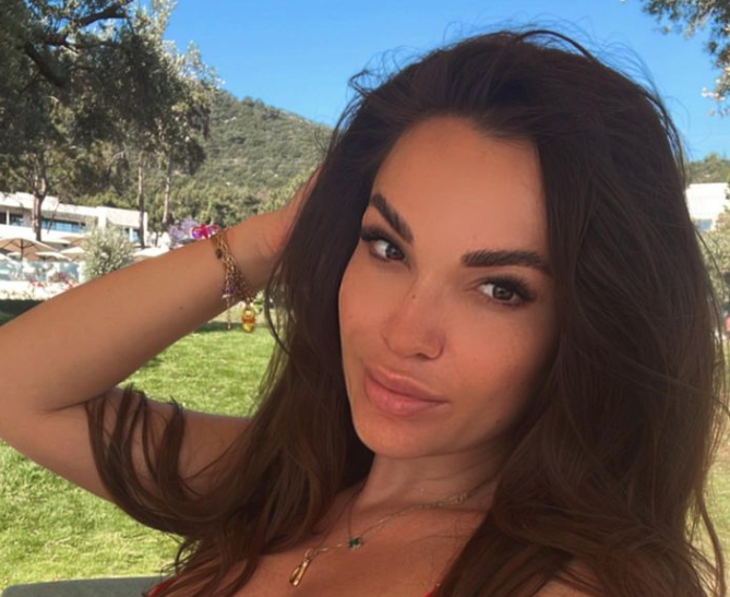 "IDEMO KOD TATE": Tamara Milutinović podelila važan trenutak sa naslednicom, po PRVI PUT prolazi kroz ovo (FOTO) 1 tamara milutinović