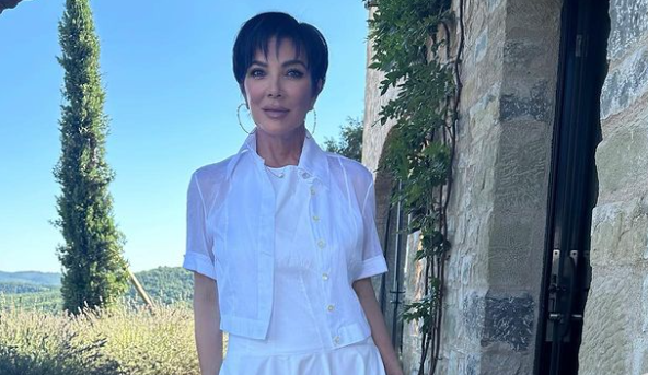 PREŽIVELA JE TEŠKU BOLEST, VARALA MUŽA, PA OSNOVALA CRKVU: 5 šokantnih detalja iz života Kris Džener koje sigurno niste znali! 2 Photo:Printscreen/Instagram:krisjenner