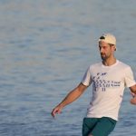 NOVAK ĐOKOVIĆ UŽIVA U ŠPANIJI: Teniser se opustio sa porodicom na plaži, evo kako provode slobodno vreme (FOTO) 2 novak