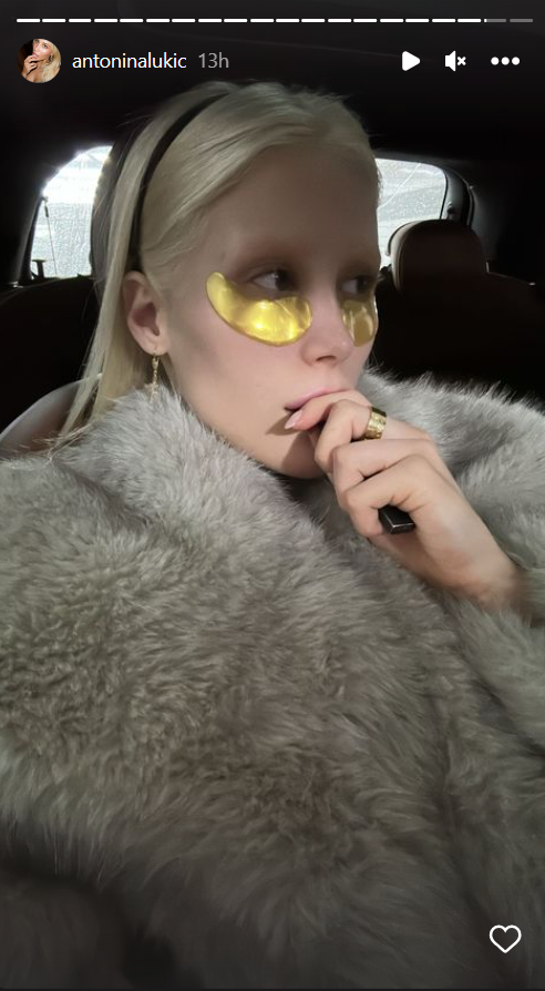 ANTONINA LUKIĆ IZBLAJHALA OBRVE: Influenserka ispratila trend koji svi u svetu obožavaju, evo kako sada izgleda (FOTO) 3 Antonina Lukić