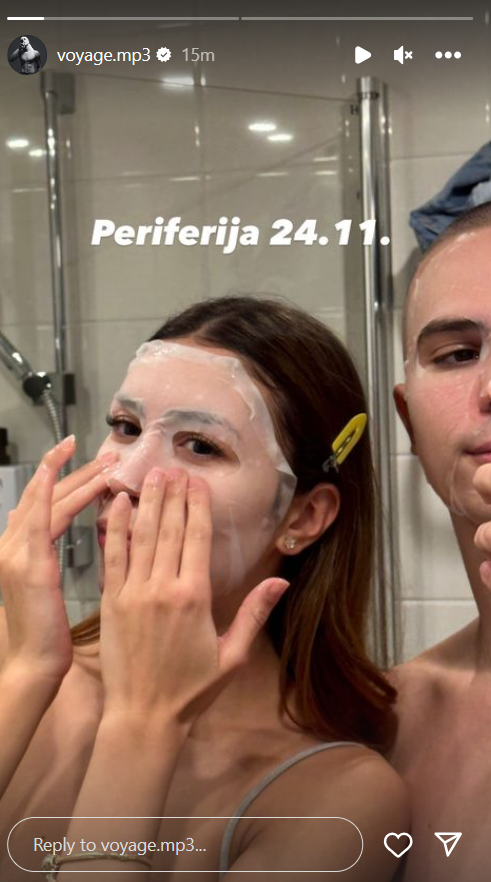 VOJAŽ I NJEGOVA DEVOJKA NE KRIJU KOLIKO UŽIVAJU U LJUBAVI: Fotkom iz kupatila oduševili pratioce (FOTO) 2 Vojaž