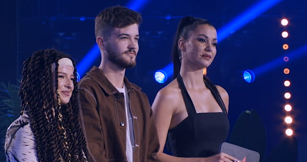 "OVO JE BILO KAO SA DRUGE PLANETE": Amna i Toma energičnim nastupom fascinirali coach-eve i publiku 1 AMNA TOMA