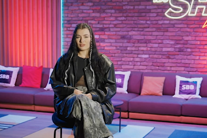 "IMA VRLO JASNU PORUKU": Đana Smajo predstavila publici "Ljubav", Darko joj predvideo velike stvari 2 ĐANA SMAJO
