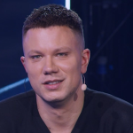 OVAJ DETALJ JE MNOGIMA PROMAKAO: Glavnu ulogu u spotu Relje Popovića ponela ćerka POZNATOG VODITELJA (VIDEO) 4 Relja Popović