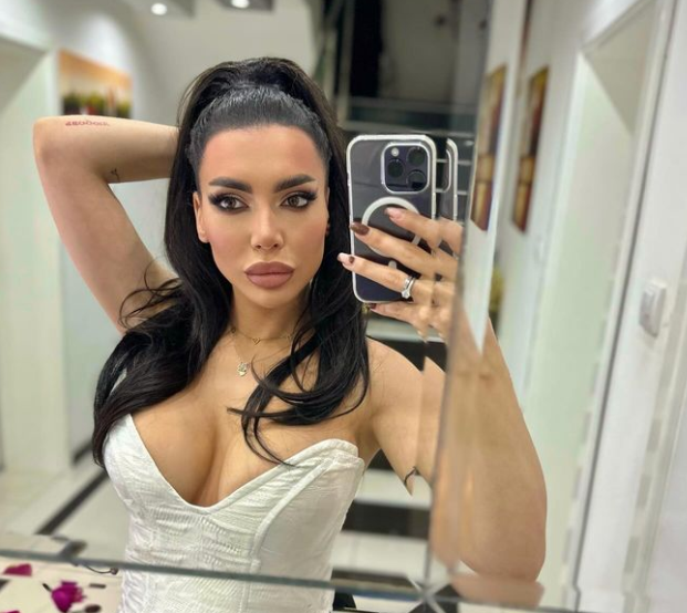 "DA LI JE MOGLA DA BUDE BOLJA GODINA?": Helena Topalović sumirala utiske i otkrila šta joj je majčinstvo donelo (FOTO) 1 helena topalović