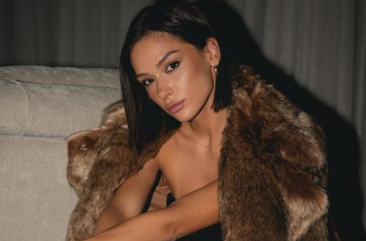 Anja Bla se priklonila najnovijem trendu! Influenserka pokazala sve atribute, OVI detalji su privukli posebnu pažnju (VIDEO) 19 anja bla