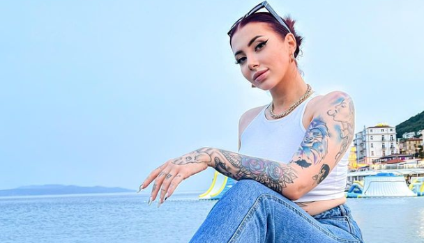 nika