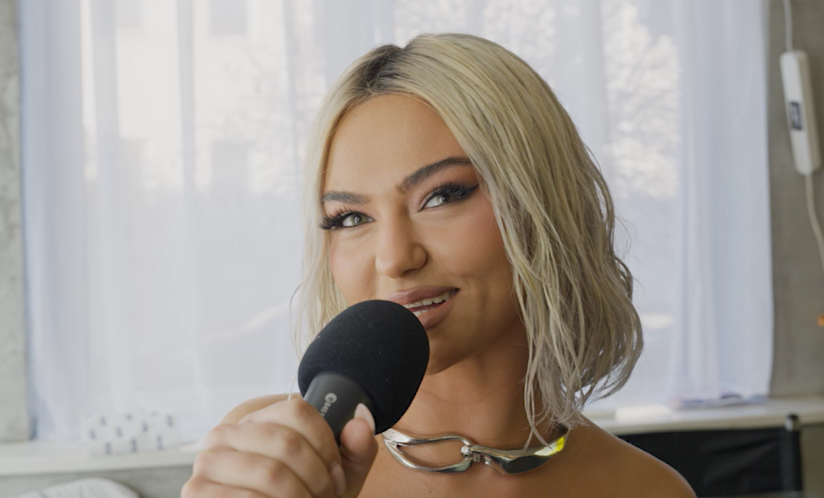 "OVO JE MOJA NAJVEĆA TRANSFORMACIJA DO SAD": Sanja Aleksić neprepoznatljiva, iznenadila publiku potpuno drugačijim izgledom! (FOTO) 4 sanja