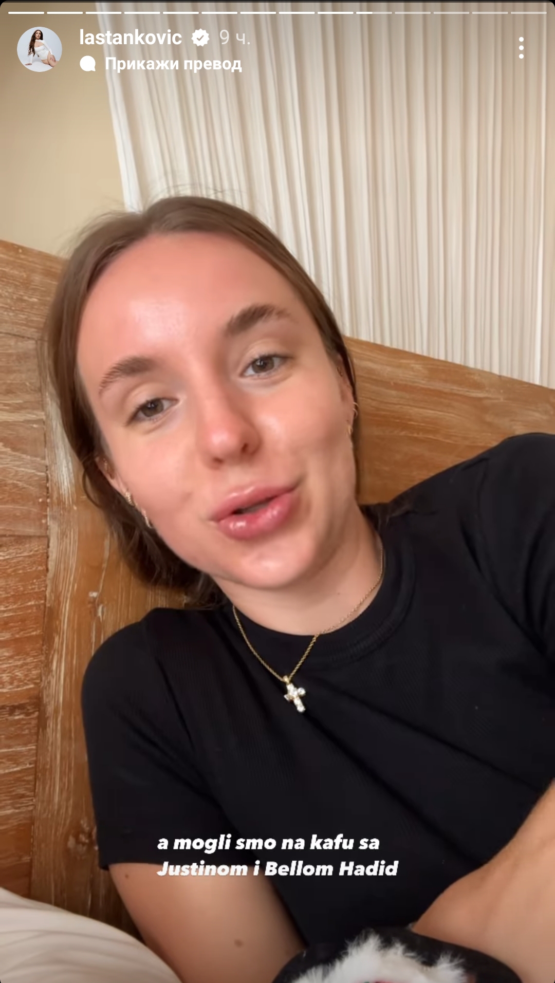 "MOGLI SMO NA KAFU SA DŽASTINOM BIBEROM I BELOM HADID!" Lea i Cale se oglasili sa dalekog putovanja, pa otkrili ko boravi u njihovom komšiluku! 4 1704449657533