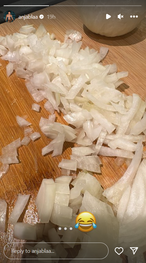 ANJA BLA U SUZAMA! Popularna influenserka otkrila šta je izazvalo ovakvu reakciju, za sve su krive njene kulinarske sposobnosti (FOTO) 3 anja bla