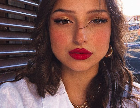 Amna Alajbegović