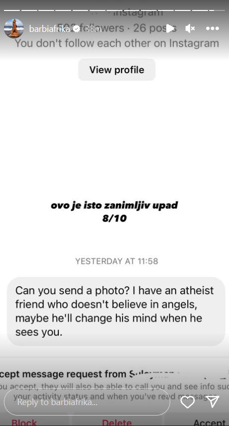 ''IMAM PRIJATELJA KOJI NE VERUJE U ANĐELE'': Barbi Afrika iznenađena porukom koju je dobila od obožavaoca, odmah sve obelodanila! (FOTO) 2 barbi
