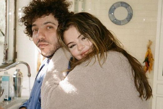 selena gomez, beni blanko
