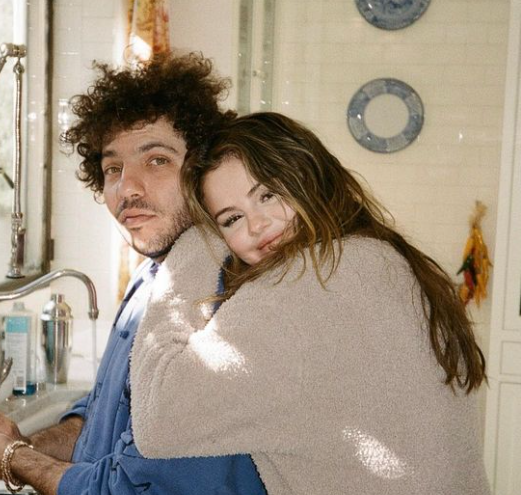 selena gomez, beni blanko