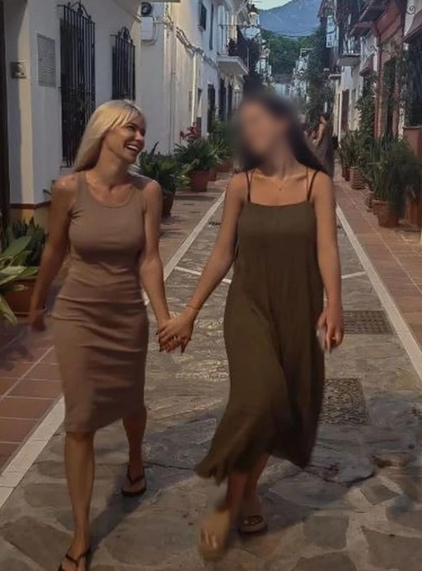 "Već godinama živim ljubav o kojoj sam maštala": Nataša Bekvalac emotivnom porukom obeležila važan datum u porodičnom domu 2 blur photo.com 1710749348