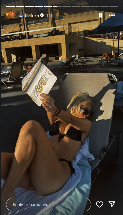 Barbi Afrika oduševljena knjigom o kojoj priča ceo svet: Ovo štivo može da vam promeni život iz korena (FOTO) 2 afrika
