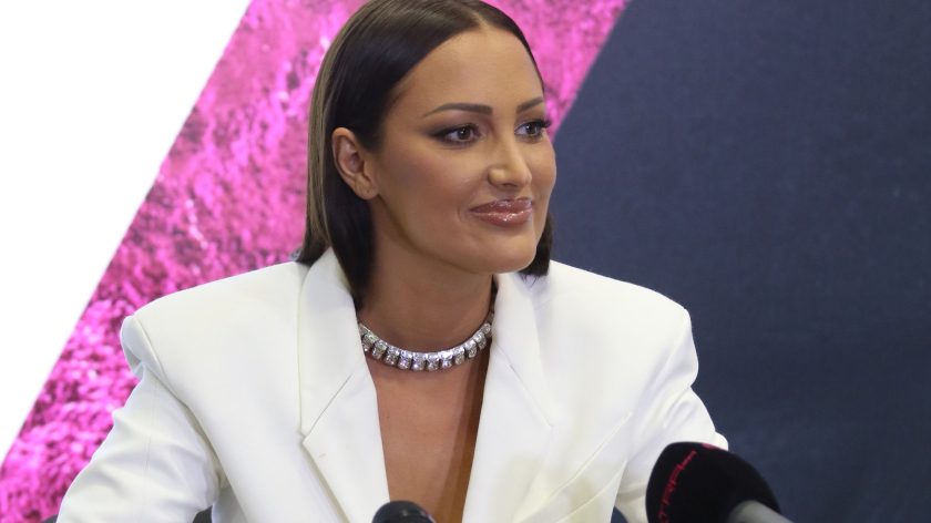 "Do meseca i nazad": Aleksandra Prijović se emotivnim rečima obratila važnim osobama u svom životu, objavom raznežila sve (FOTO) 1 aleksandra prijovic 13022024 0133