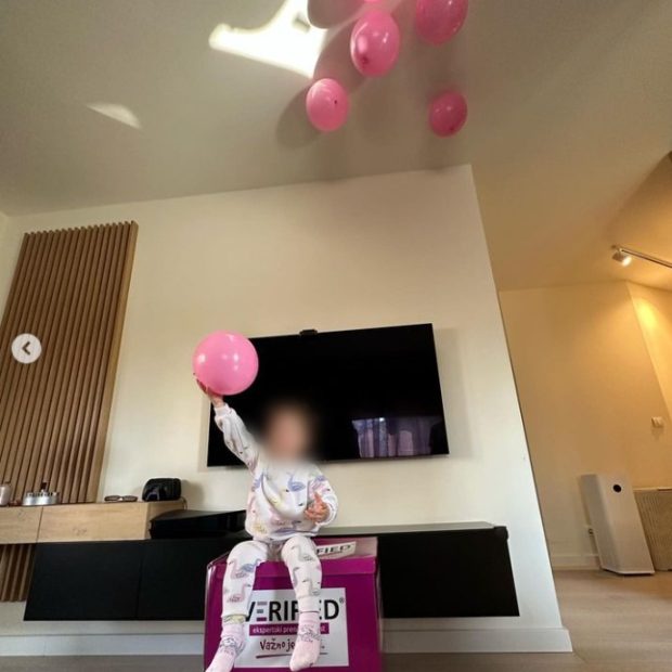 blur photo.com 1714472148