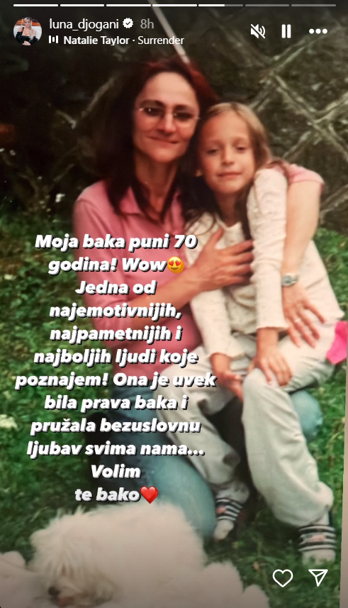 Nikada emotivnija slika u porodici Lune Đogani: "Za sve naše duše koje su gore i čuvaju nas..." (FOTO) 2 luna