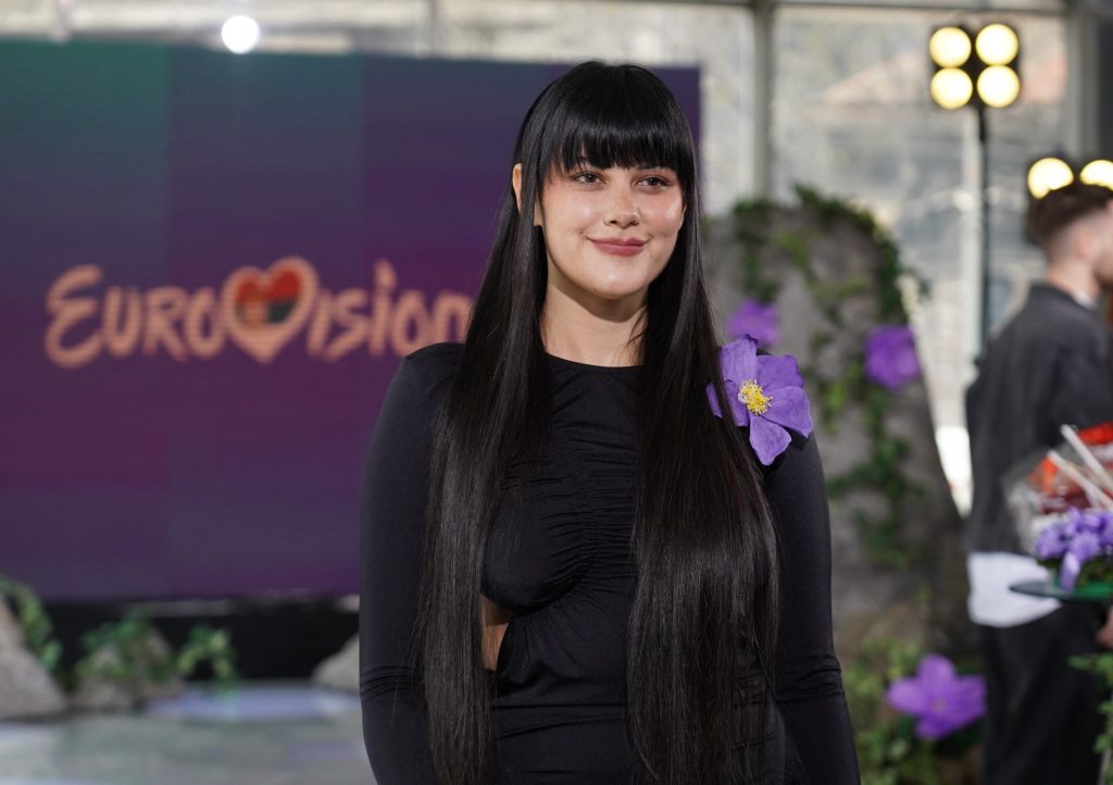 Teya Dora otputovala u Malme, a ova posbena osoba ju je ispratila: "Ljudi će biti ponosni!" 1 teya dora 24042024 0180