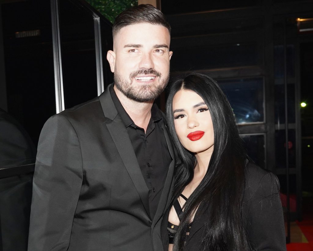 Uskoro svadba?! Zorana Mićanović gala proslavom obeležila rođendan, MC Stojan otkrio šta je kupio svojoj devojci, pa zaintrigao sve odgovorom (FOTO/VIDEO) 1 zorana micanovic mc stojan