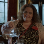 Zvezda Netfliksove serije (40) nikada nije bila u vezi: "Izbegavala sam momke tako što sam ih spajala sa prijateljicama" 6 Screenshot 2024 06 07 125754