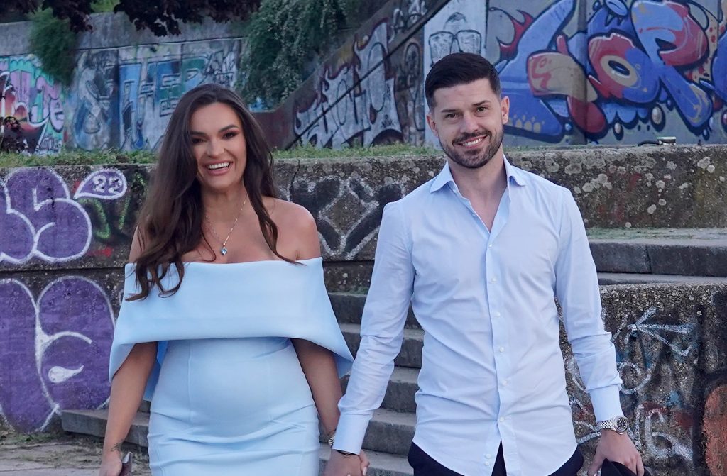 "Volim te doživotno": Tamara Milutinović danas će izgovoriti sudbonosno "da" poznatom fudbaleru, mlada podelila prvu sliku u venčanici (FOTO) 1 dragica zlatic 23052023 0026