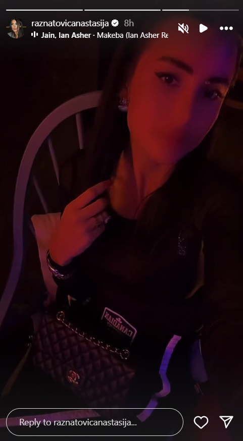 Komadi vredni 15.000 dolara: Anastasija Ražnatović na popularnom ostrvu prošetala luksuzne modne detalje, pa pokazala kako uživa sa suprugom (FOTO) 3 Screenshot 2024 07 04 090456