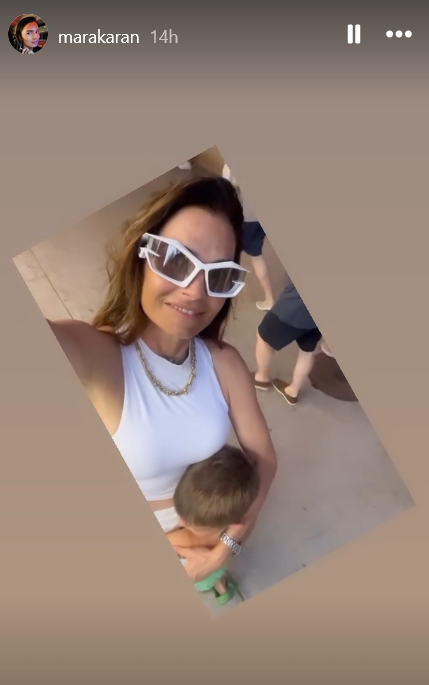 Providne pantalone i minijaturni bikini: Marija Karan uživa na popularnoj plaži, a o njenom telu mreže ne prestaju da bruje (FOTO) 3 Screenshot 2024 07 17 110846