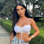 Pokazala izvajano telo, ali i supruga kog retko viđamo: Helena Topalović ponovo napustila Srbiju, pa otkrila u kakvom luksuzu uživa (FOTO) 2 Screenshot 2024 07 30 101715