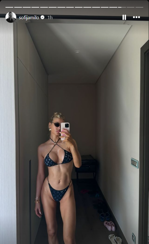 Kupaći kostim vredan 108.000 dinara! Sofija Milošević provokativnim fotkama zapalila Instagram, skupoceni detalji privukli posebnu pažnju (FOTO) 3 image 2024 07 08 131434480