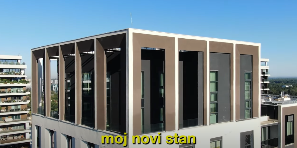 Pokazao luksuz vredan 5.000.000 evra! Baka Prase se uselio u novi stan, pa otkrio sve detalje raskošne nekretnine za koju mesečno izdvaja VRTOGLAVU sumu (FOTO) 2 Screenshot 2024 08 20 103408