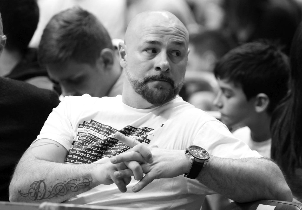 "Tišina nas guši, fališ, i falićeš doveka": Poznati reper se oglsaio povodom pete godišnjice Gruove smrti, potresnim stihovima obeležio tragičan datum 1 par cz aba01032015 007