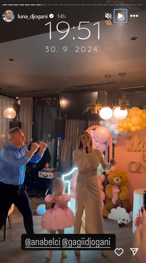 Miljkovići napravili grandioznu proslavu! Marka umalo rasplakao Lunin poklon, Gagi Đogani i Anabela Atijas ponovo na sceni zajedno (FOTO) 7 blur photo.com 1727772149