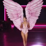 Srpski dizajner kreirao komad koji je obeležio Victoria's Secret Show: Điđi Hadid prošetala posebnu kreaciju, ali ovo nije njegov prvi svetski uspeh 15 profimedia 0921680256