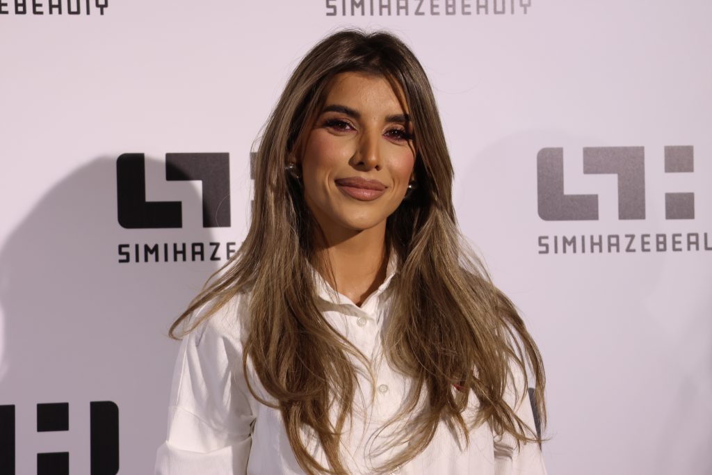 Pevačica u potpuno prirodnom izdanju! Jovana Pajić pokazala kako izgleda bez grama šminke, EVO šta se krije iza sjaja i glamura (FOTO) 1 shimihaze beauty 08102024 0040