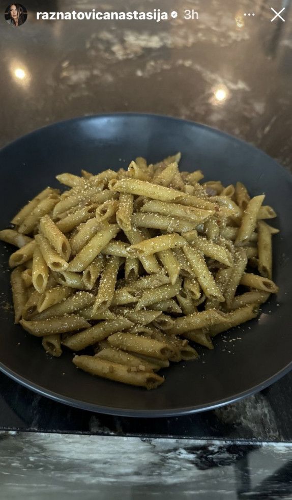 Anastasija Ražnatović pripremila pastu koju Italijani OBOŽAVAJU: Potrebno vam je samo 3 sastojka, a priprema je nikad lakša! 2 150270 img 1839 orig