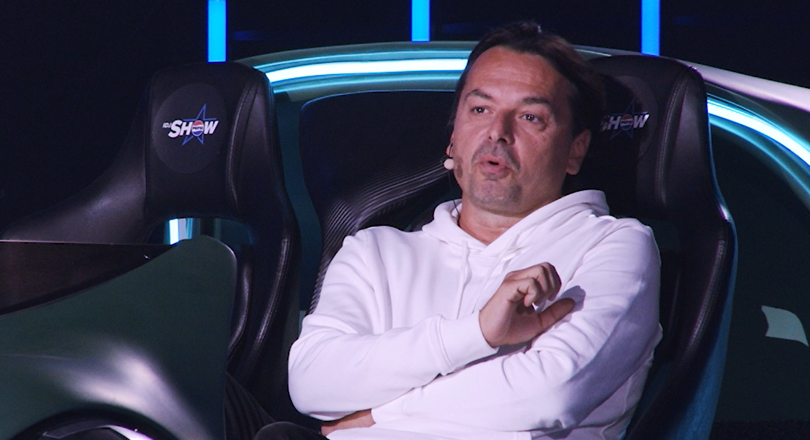 "Za moj ukus mogle ste da budete i malo luđe": Nina i Lana oduševile originalnim nastupom, a evo kakav komentar je imao njihov Coach 4 Screenshot 2024 11 15 103302