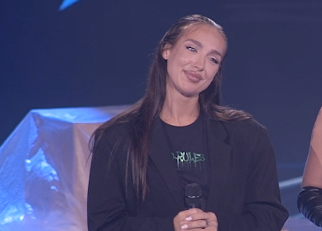 "Ako Marija Šerifović ovo bude čula...": Ksenija Tanu spektakularnim nastupom impresionirala Coach-eve 2 Screenshot 2024 11 22 124600